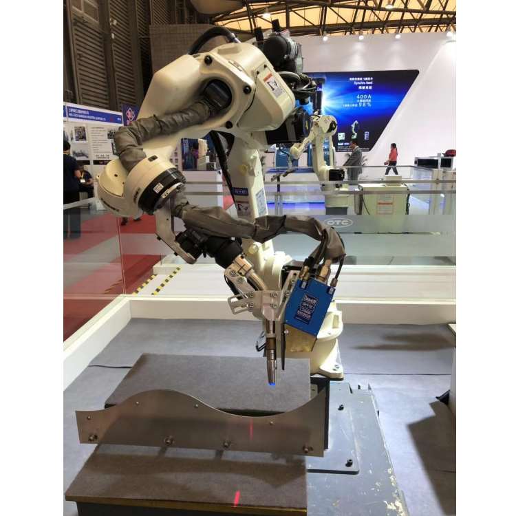 6軸溶接ロボットアームマシン（溶接ポジショナー、トーチ、電源 - Robot Gripper のレビューと価格